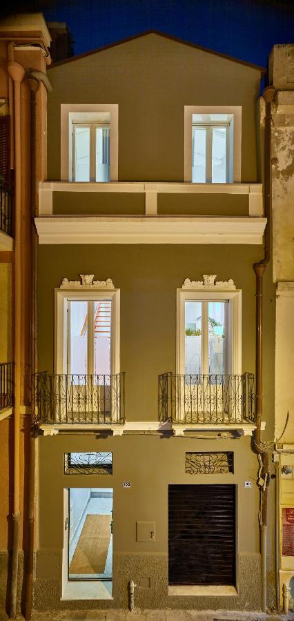 Right House - Indipendent In Characteristic Marina District Apartment Cagliari Exterior photo